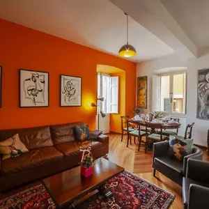 Casa Robina Apartment